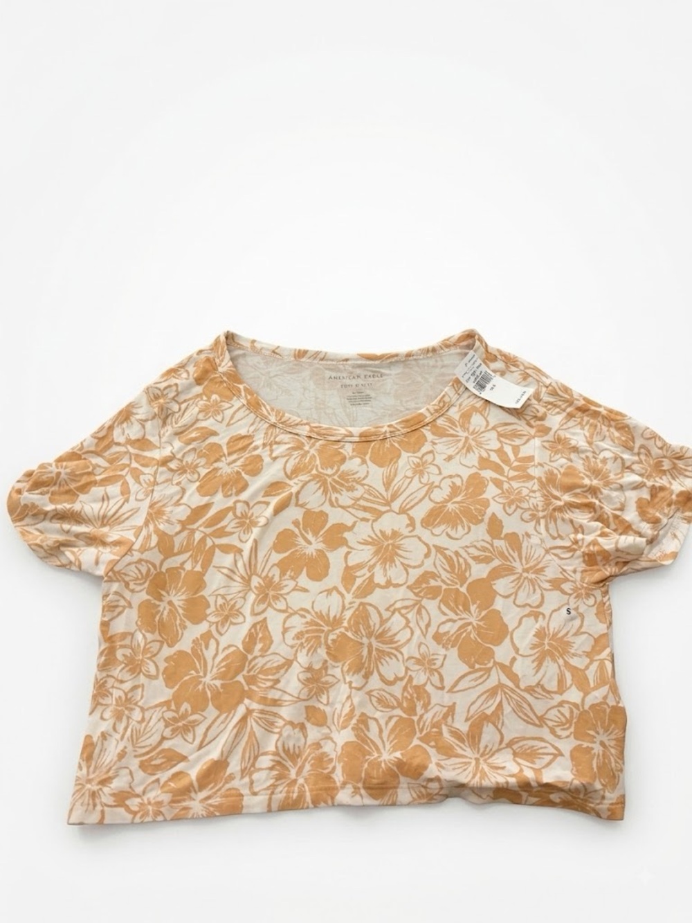 American Eagle Outfitters Cream and Tan Floral Crop Tee